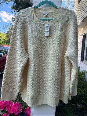 ON 3X Cream Cable-Knit Crewneck Sweater